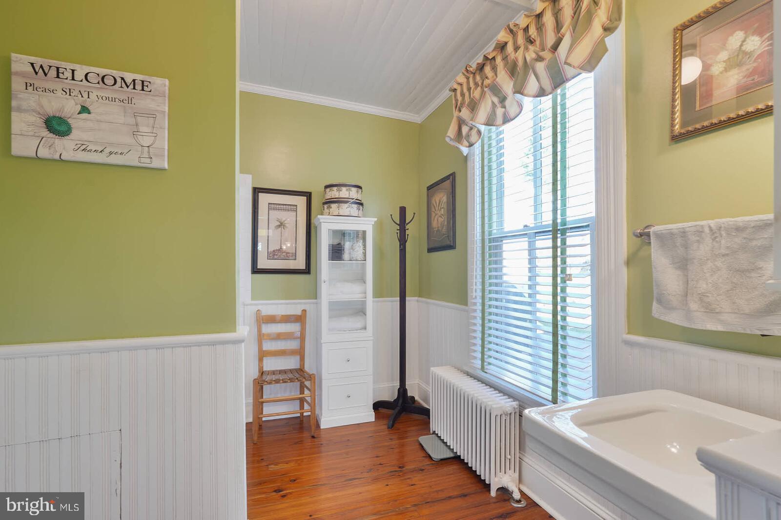 FOX VALLEY - Residential