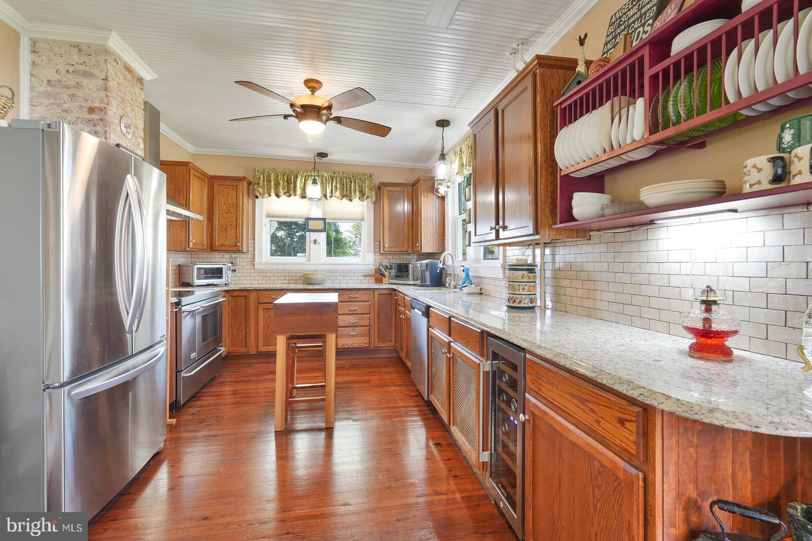 FOX VALLEY - Residential