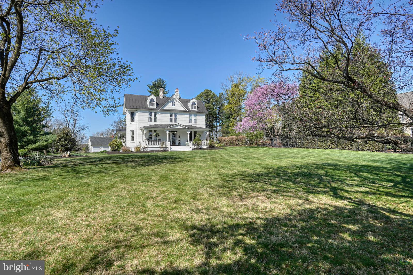 FOX VALLEY - Residential