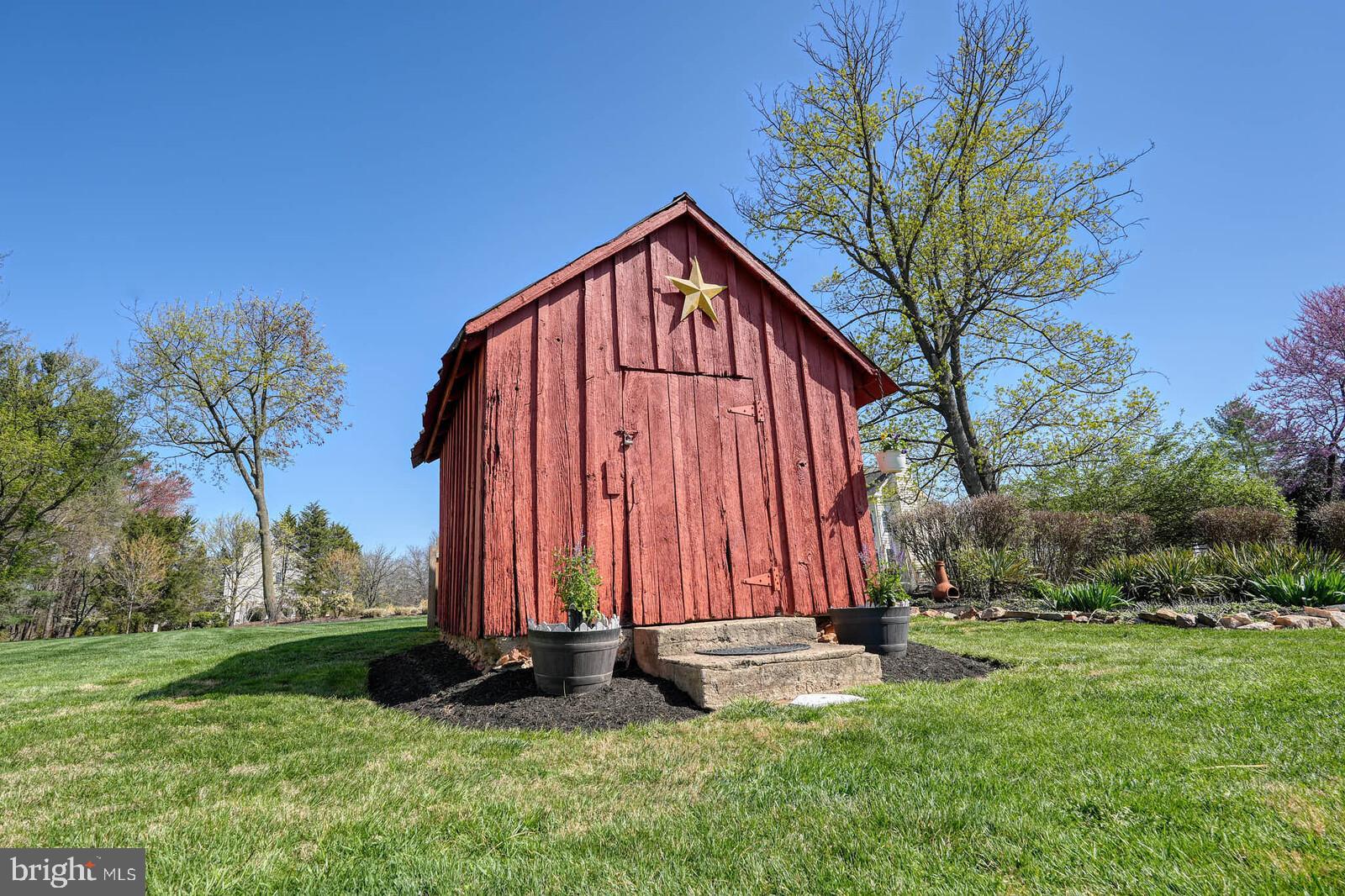 FOX VALLEY - Residential