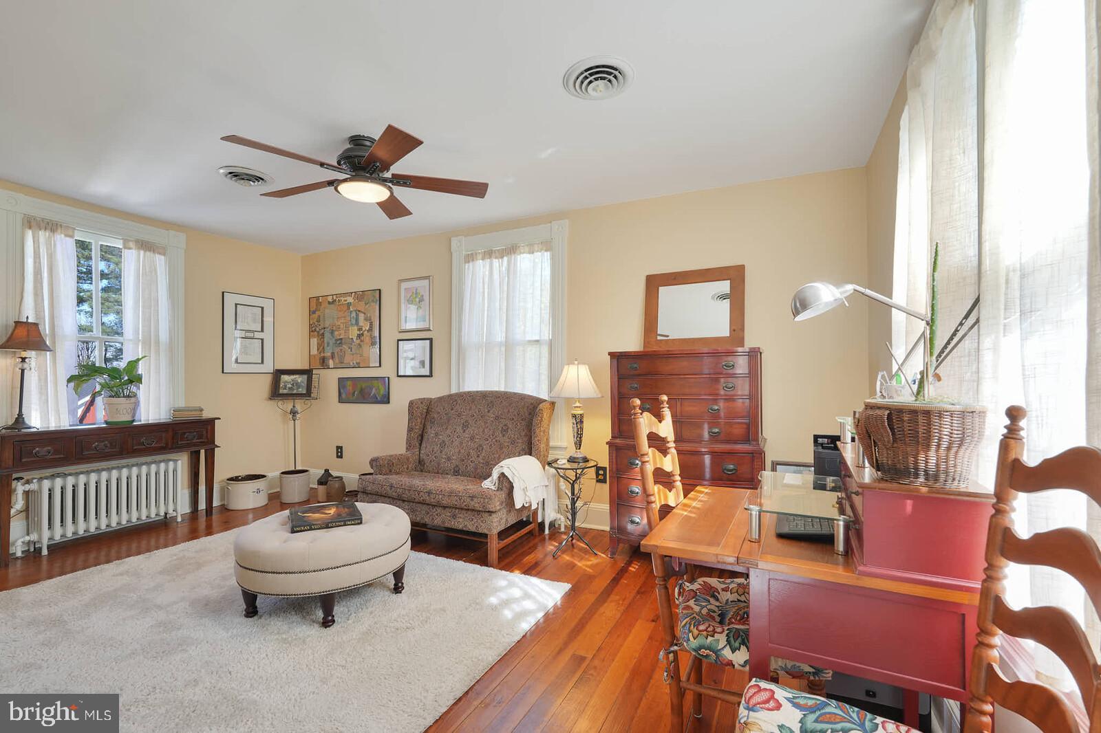 FOX VALLEY - Residential