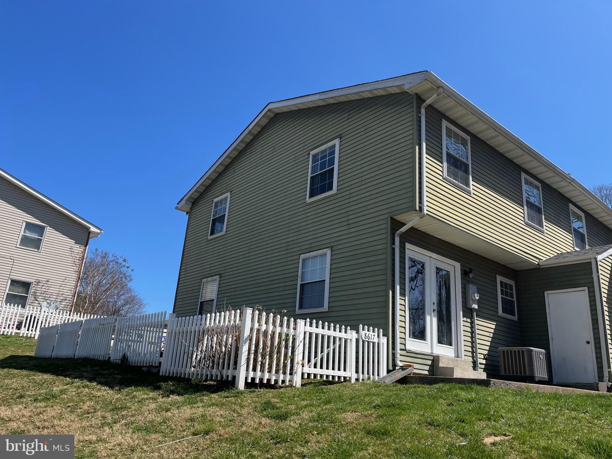8617 COLSTON COURT