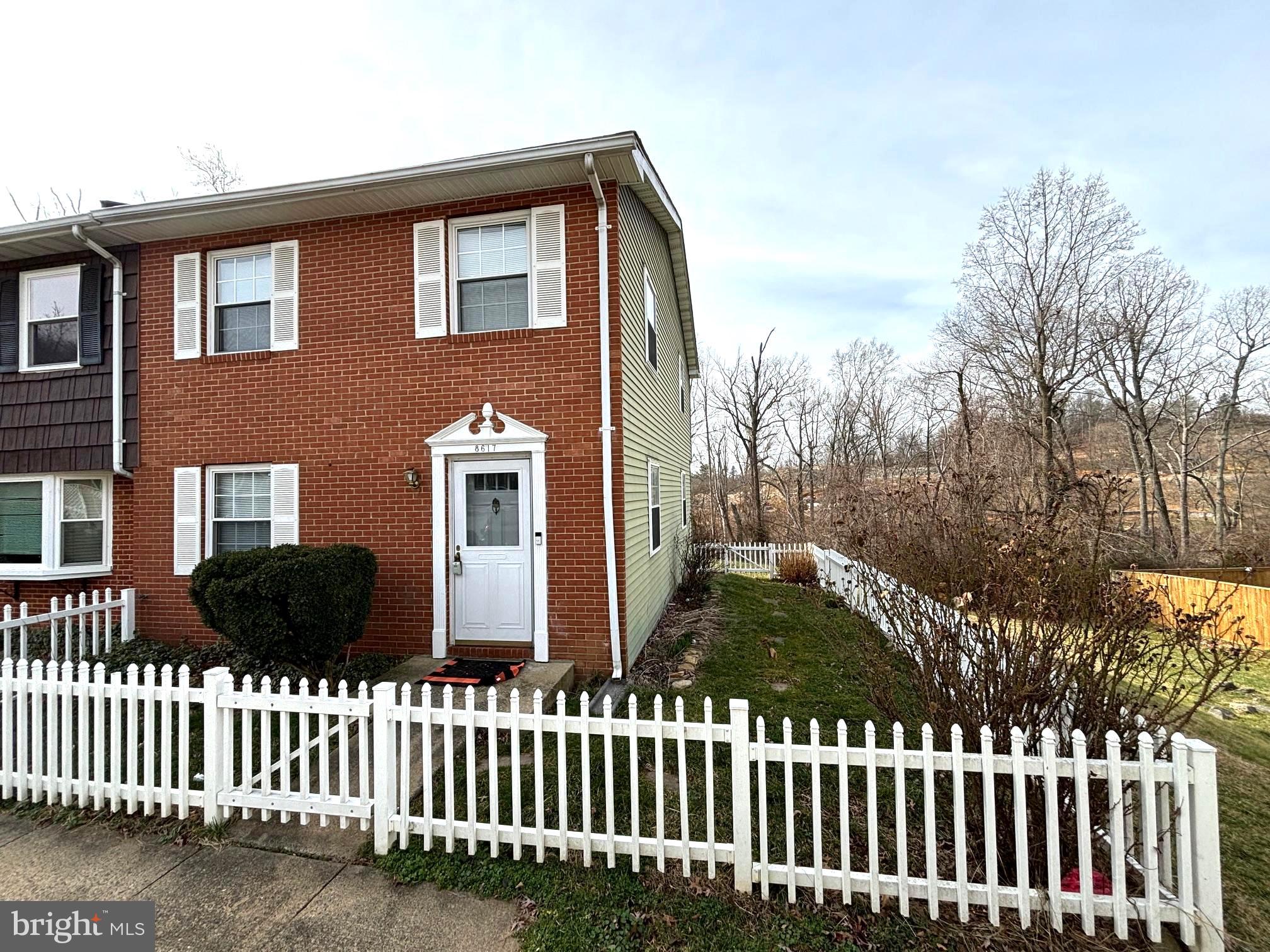 8617 COLSTON COURT