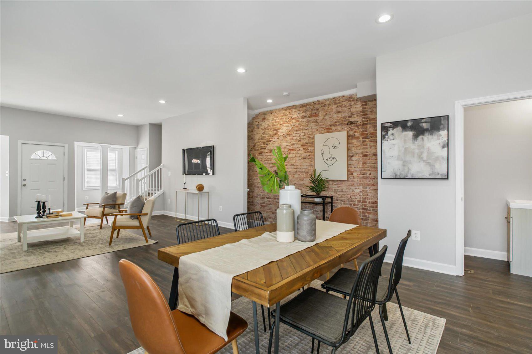 MONTEBELLO - Residential