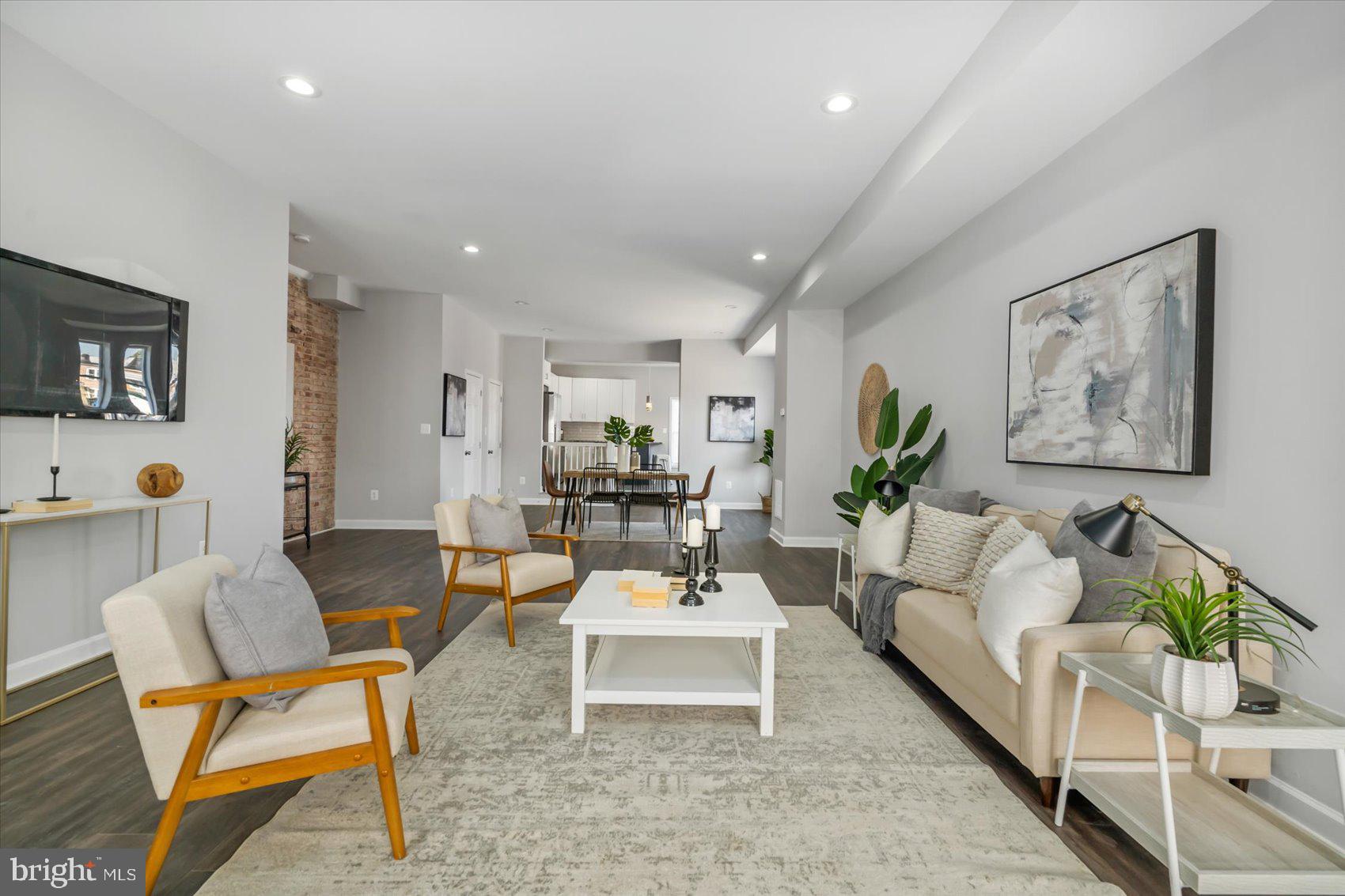 MONTEBELLO - Residential