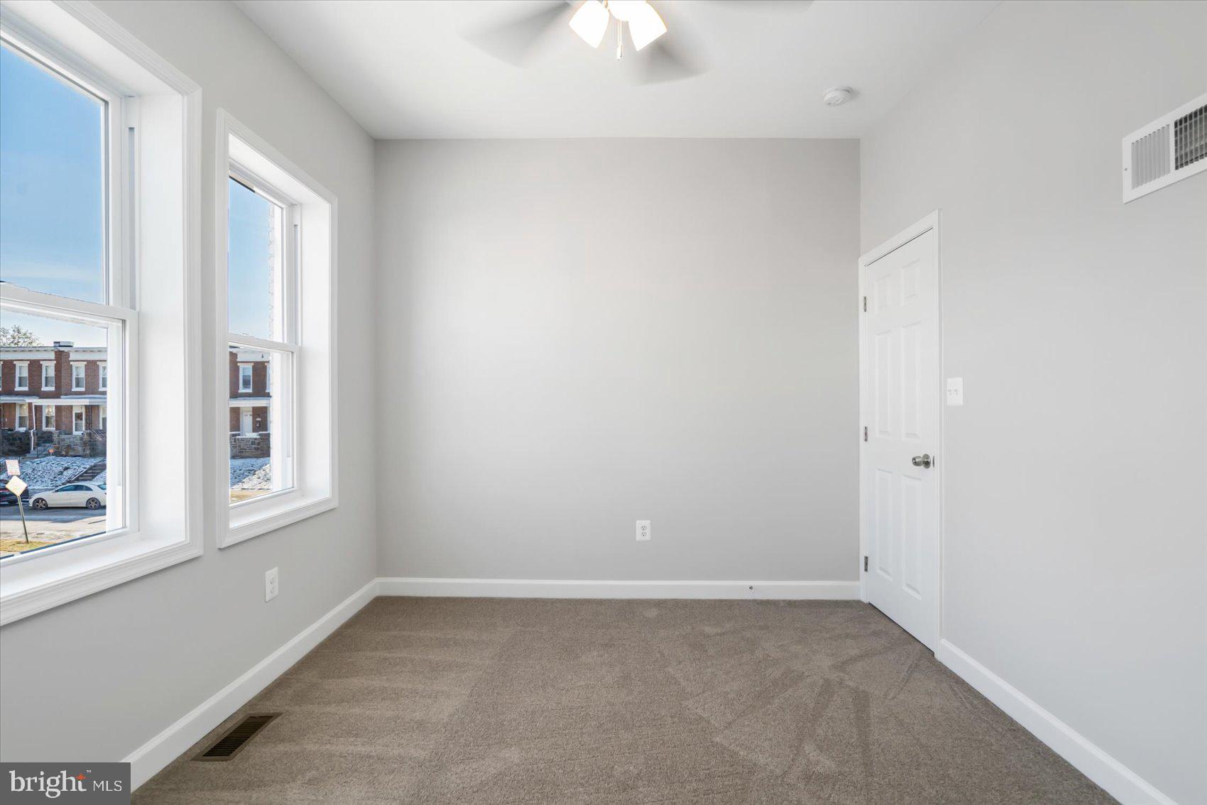 MONTEBELLO - Residential