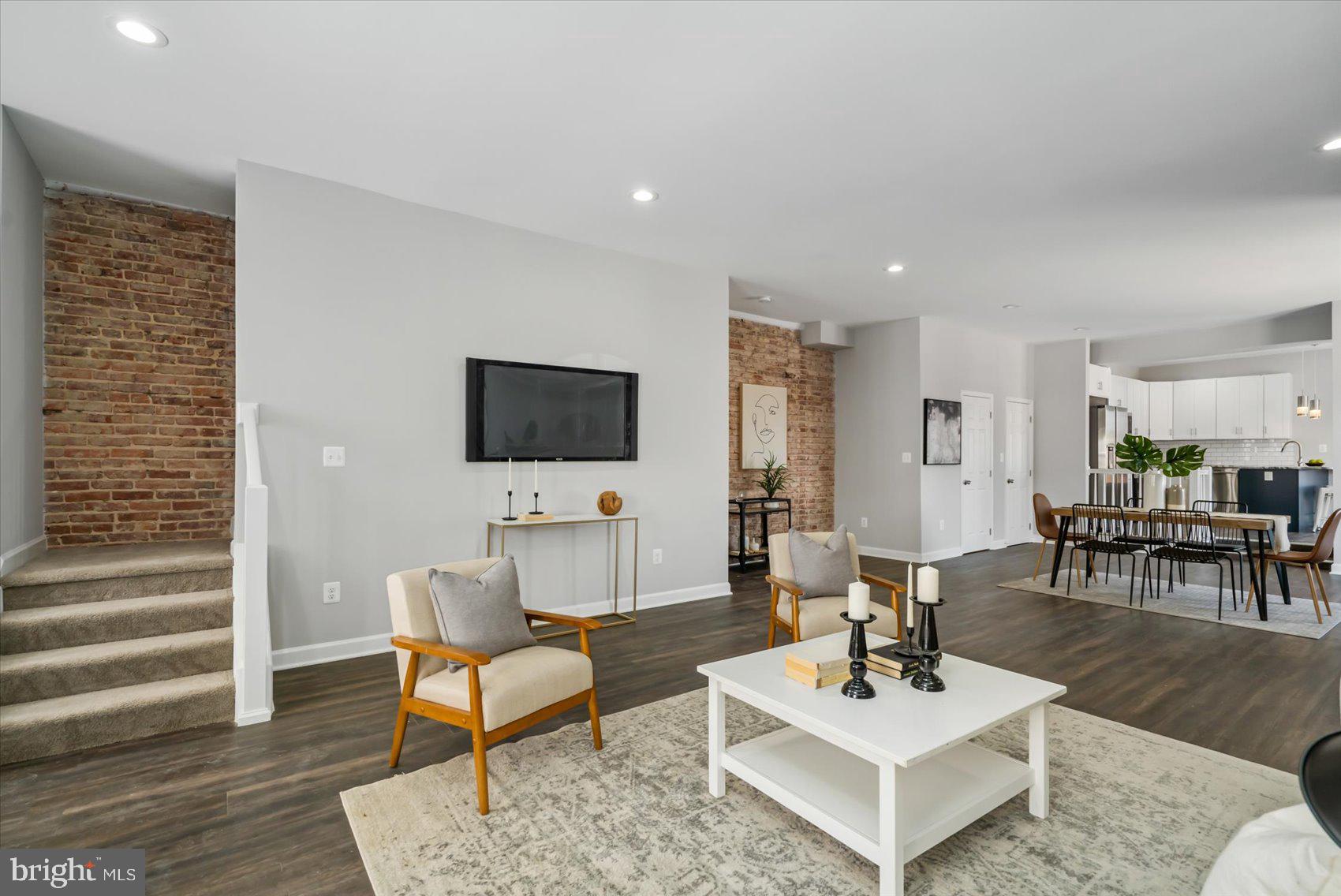 MONTEBELLO - Residential