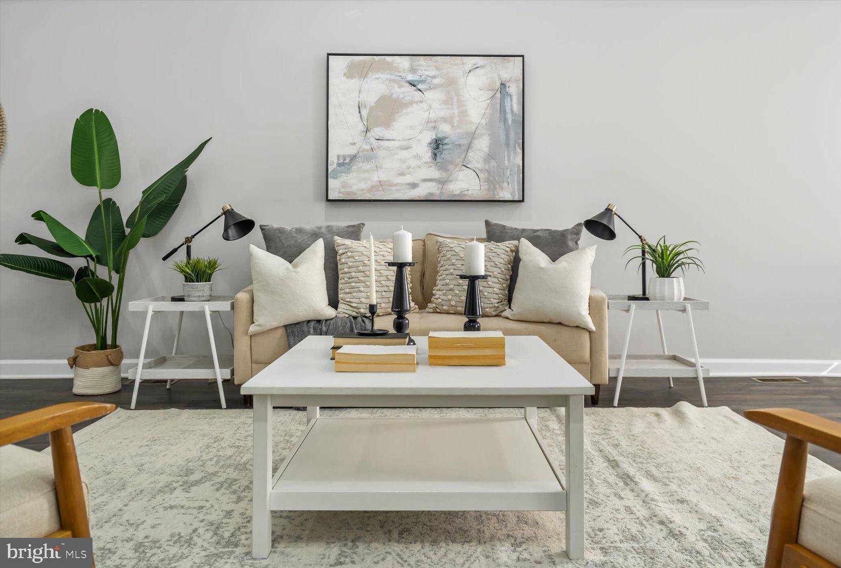 MONTEBELLO - Residential