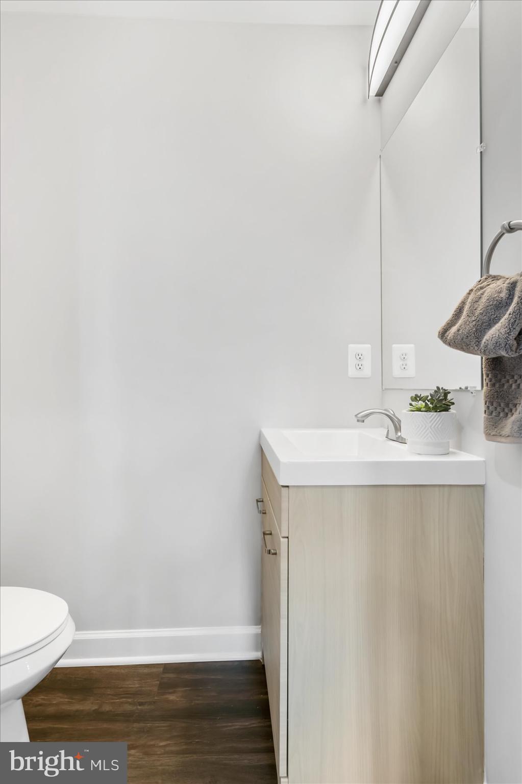 MONTEBELLO - Residential