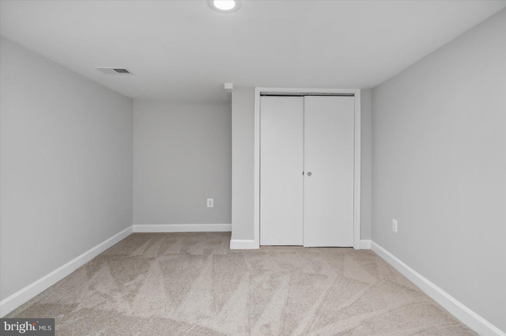 MONTEBELLO - Residential