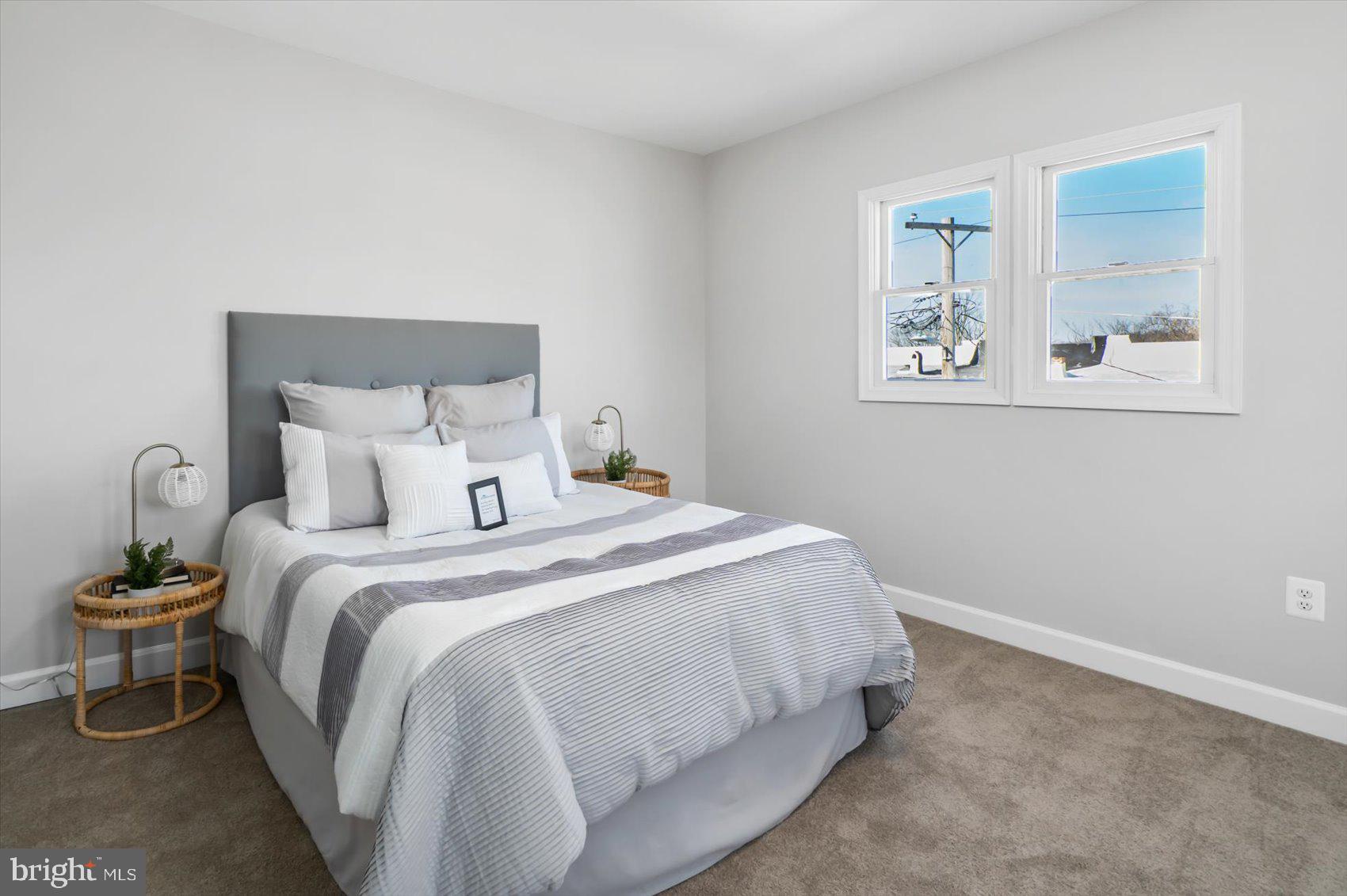 MONTEBELLO - Residential