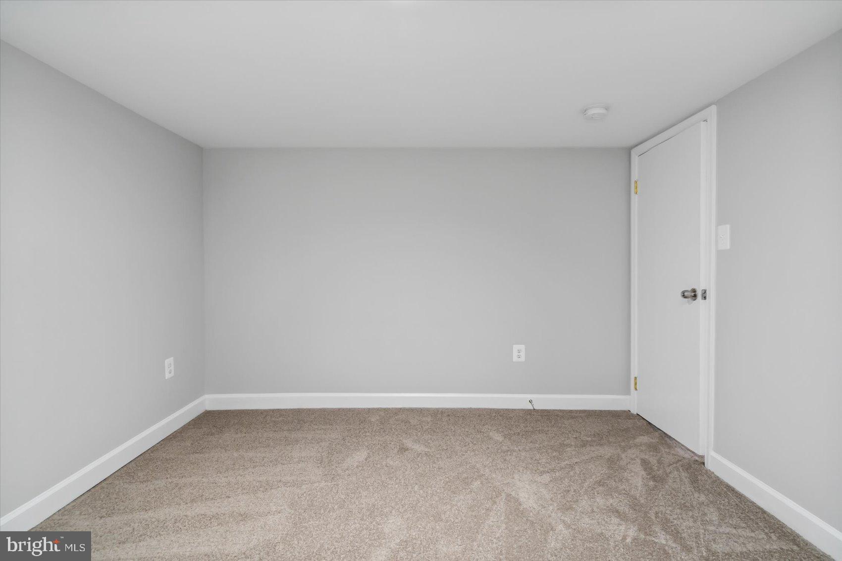 MONTEBELLO - Residential