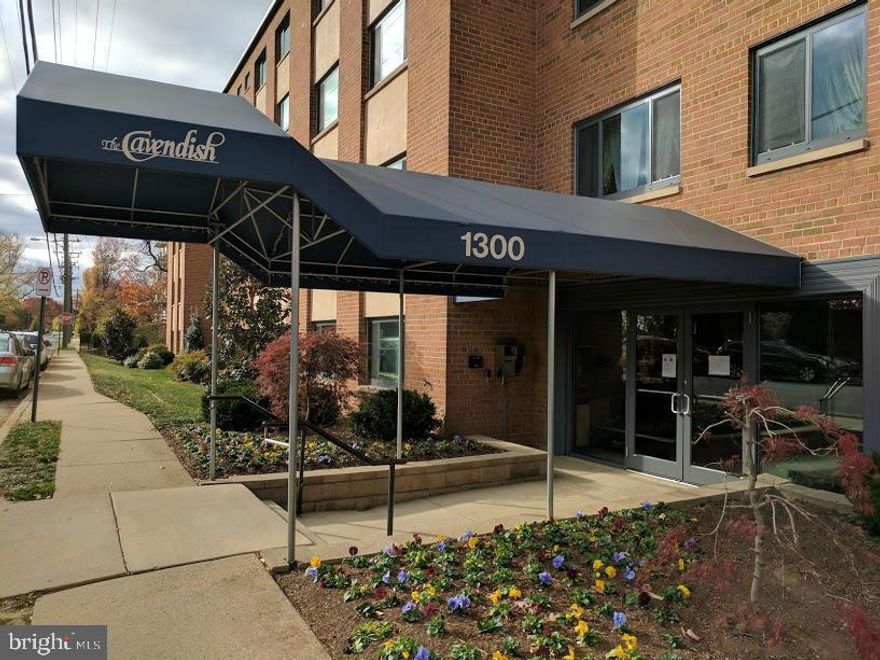 LOCATION!  Desirable High-Floor End Unit in sought after Arlington Ridge.  Walk to Pentagon, Metro, Fashion Centre at Pentagon City.  Recently renovated kitchen, new windows + hardwood floors throughout.  Included: pool, electric, gas, water, trash.  Cable-ready.  Secure building, entrance/foyer,  2 parking tags + ample visitor parking.  Shared storage avail.  Available 04/15.