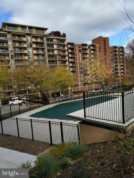 ARLINGTON RIDGE - Residential Lease