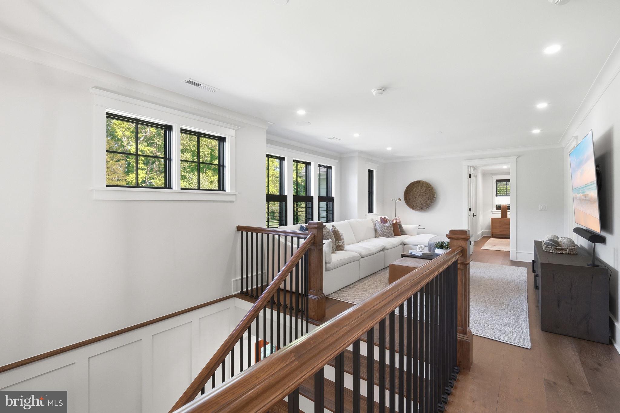 EASTON - Residential