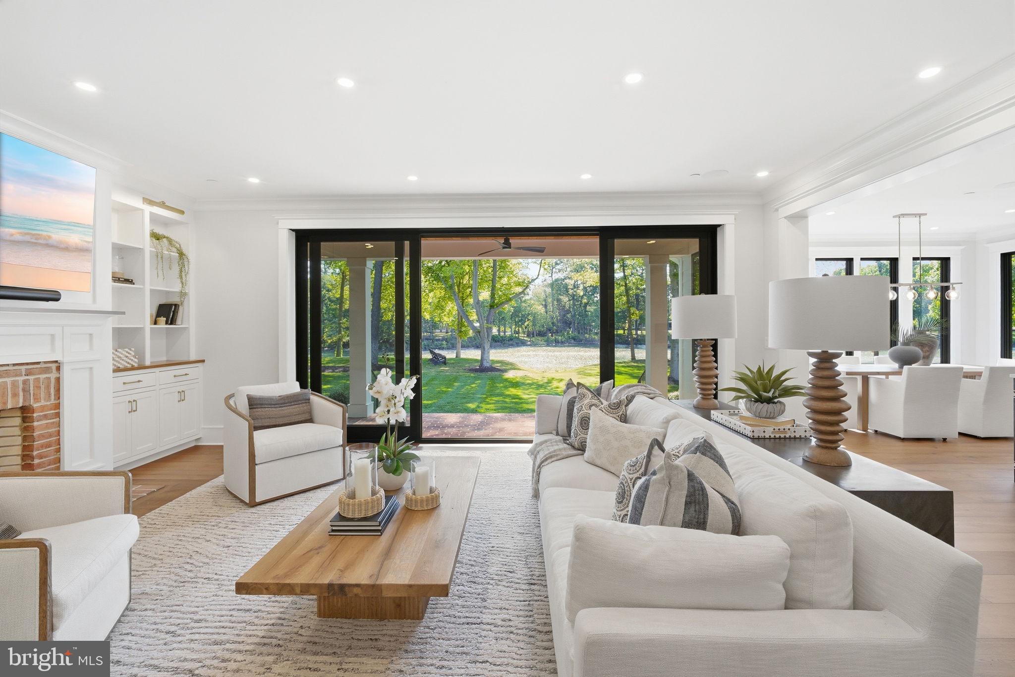 EASTON - Residential