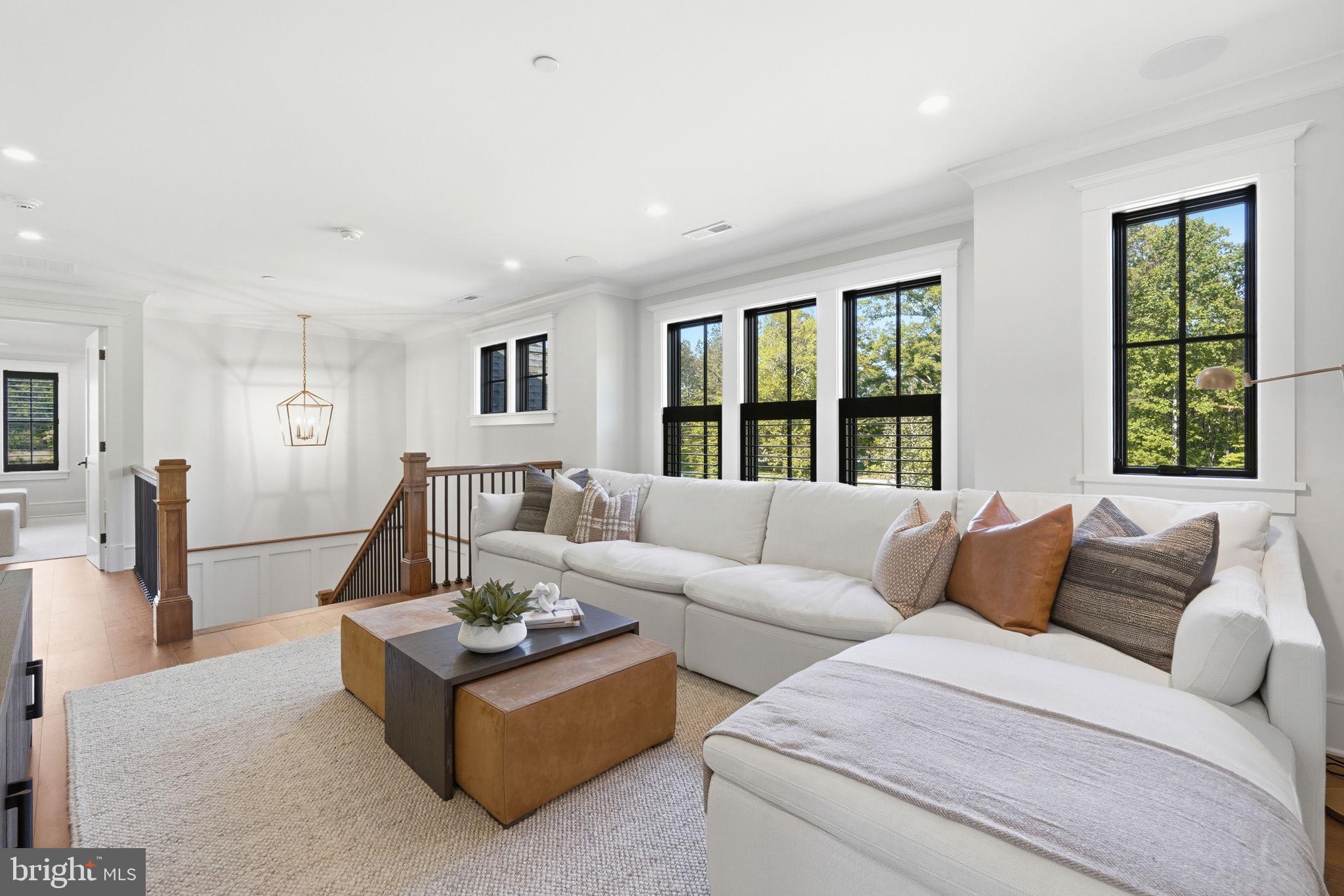 EASTON - Residential