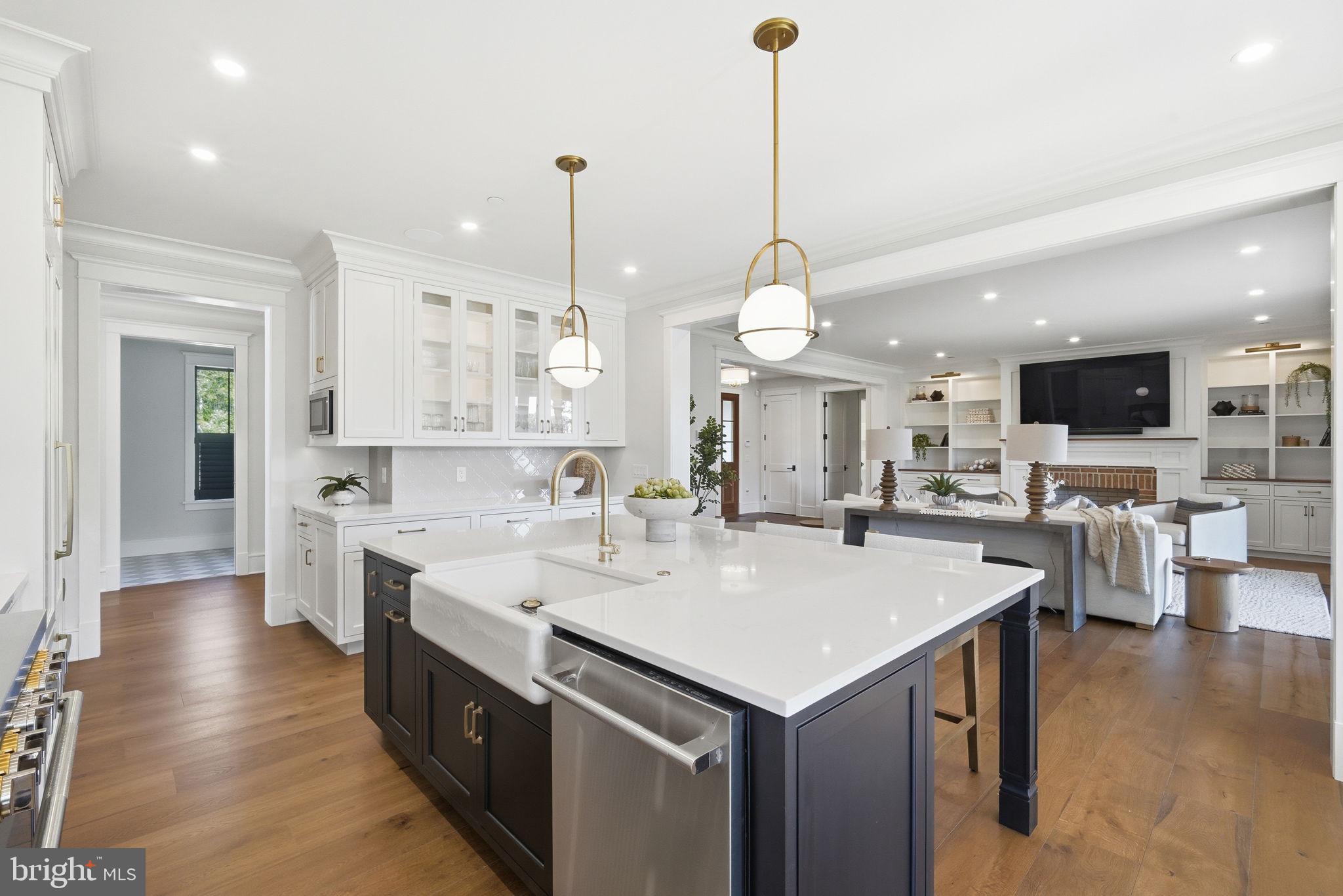 EASTON - Residential