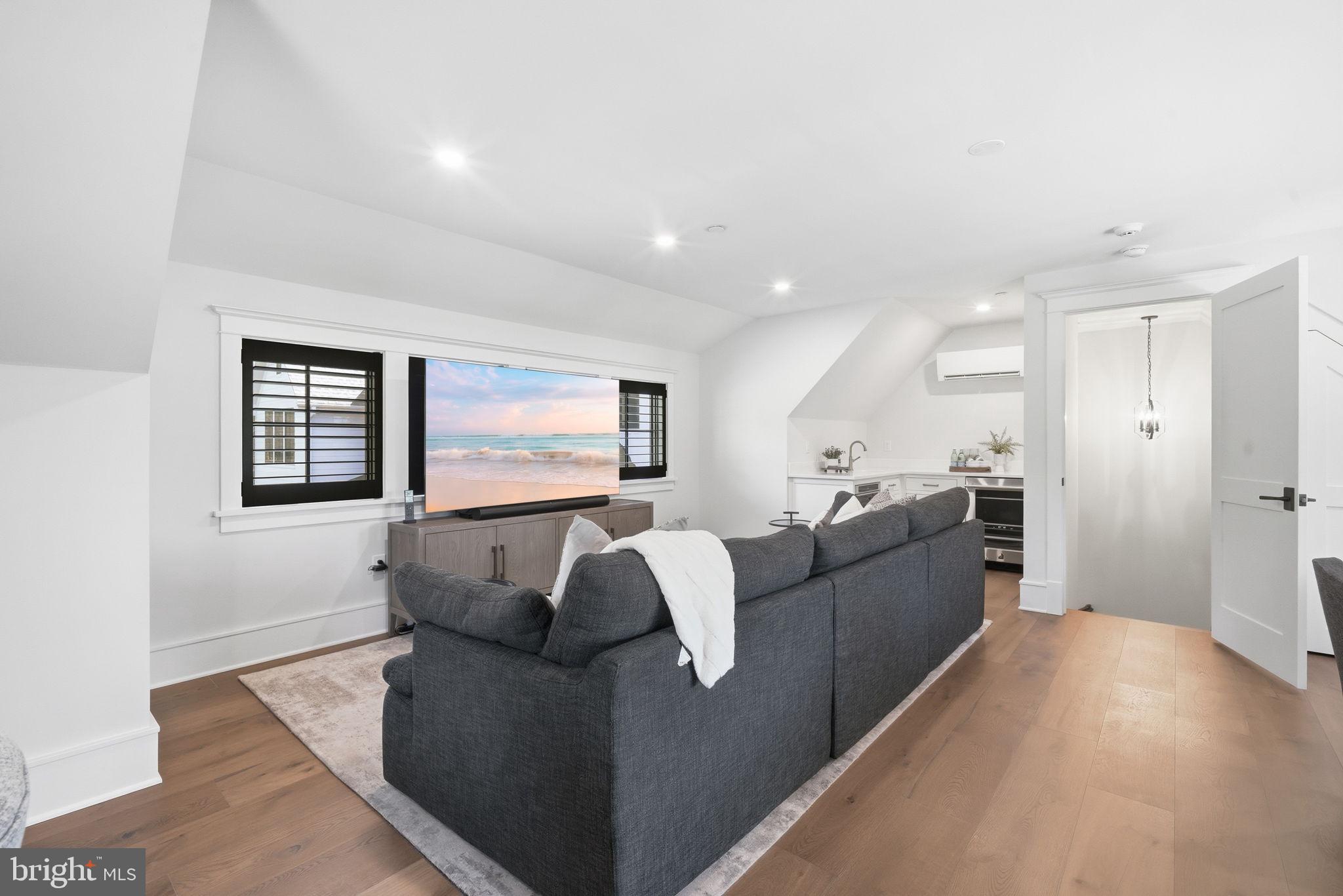 EASTON - Residential
