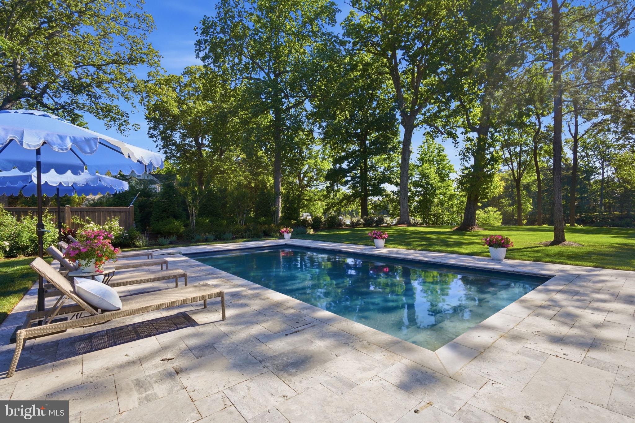 EASTON - Residential