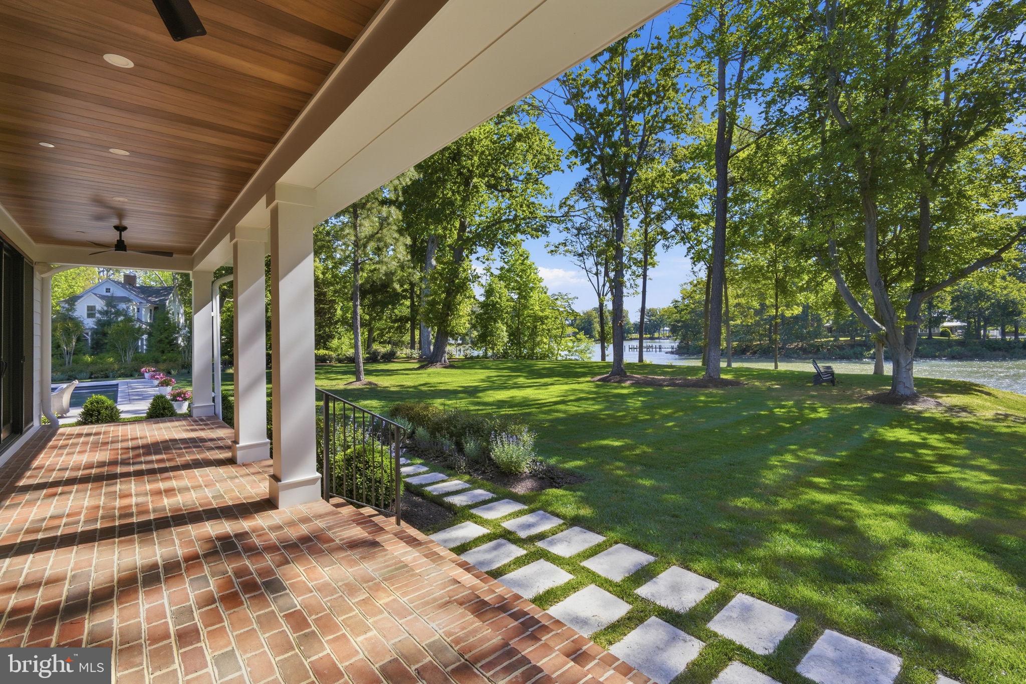 EASTON - Residential