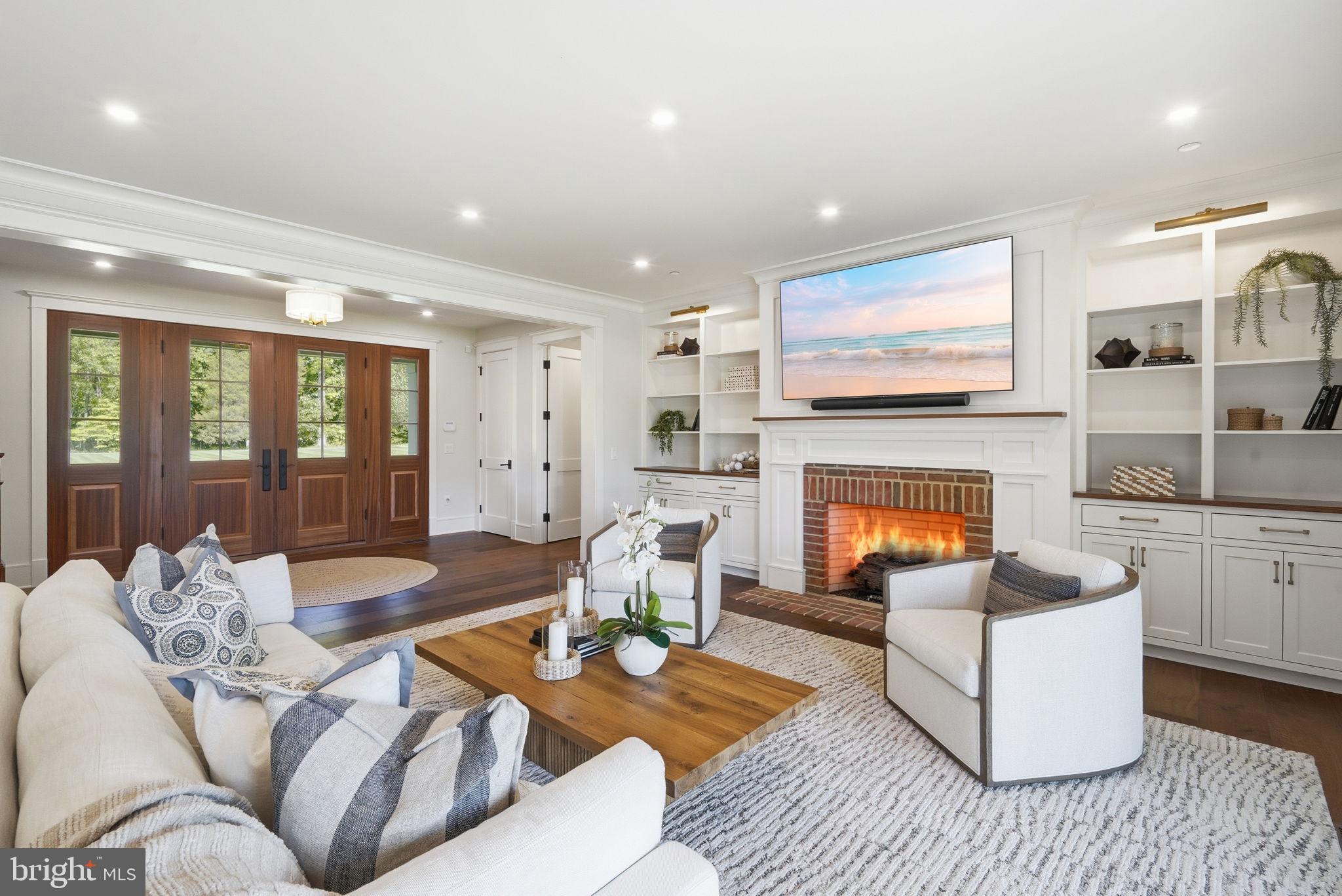 EASTON - Residential