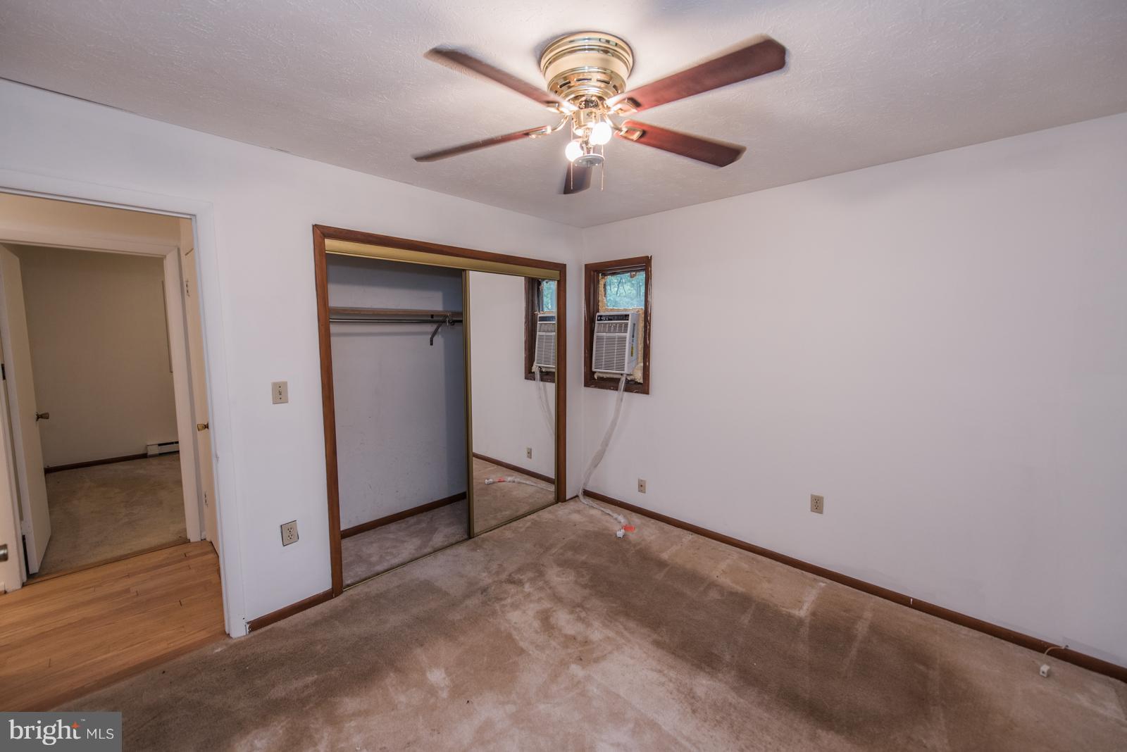 SOUTH MORGAN HILLS - Residential