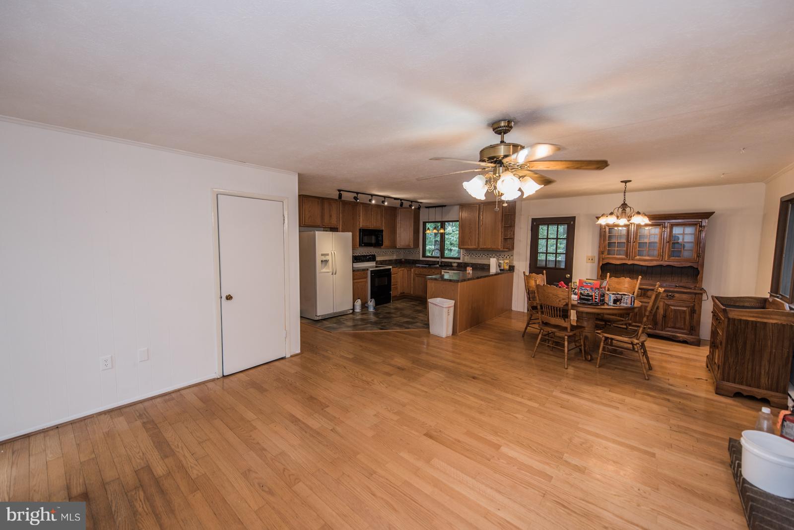 SOUTH MORGAN HILLS - Residential