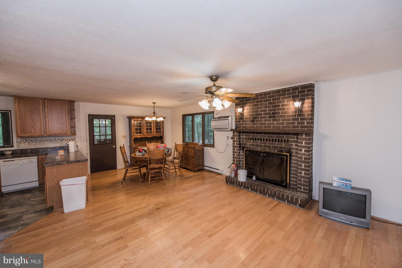 SOUTH MORGAN HILLS - Residential