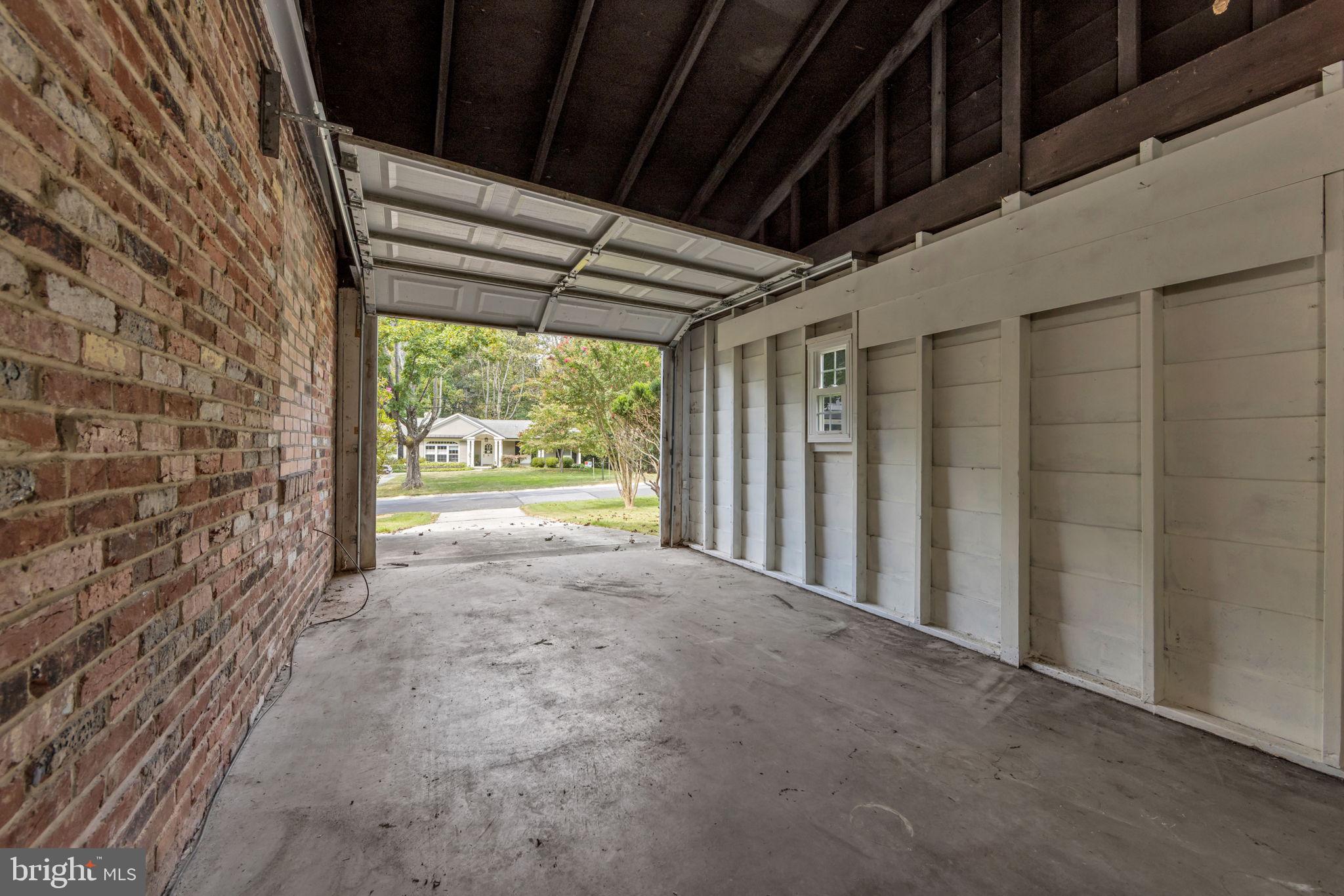 TILDEN WOODS - Residential