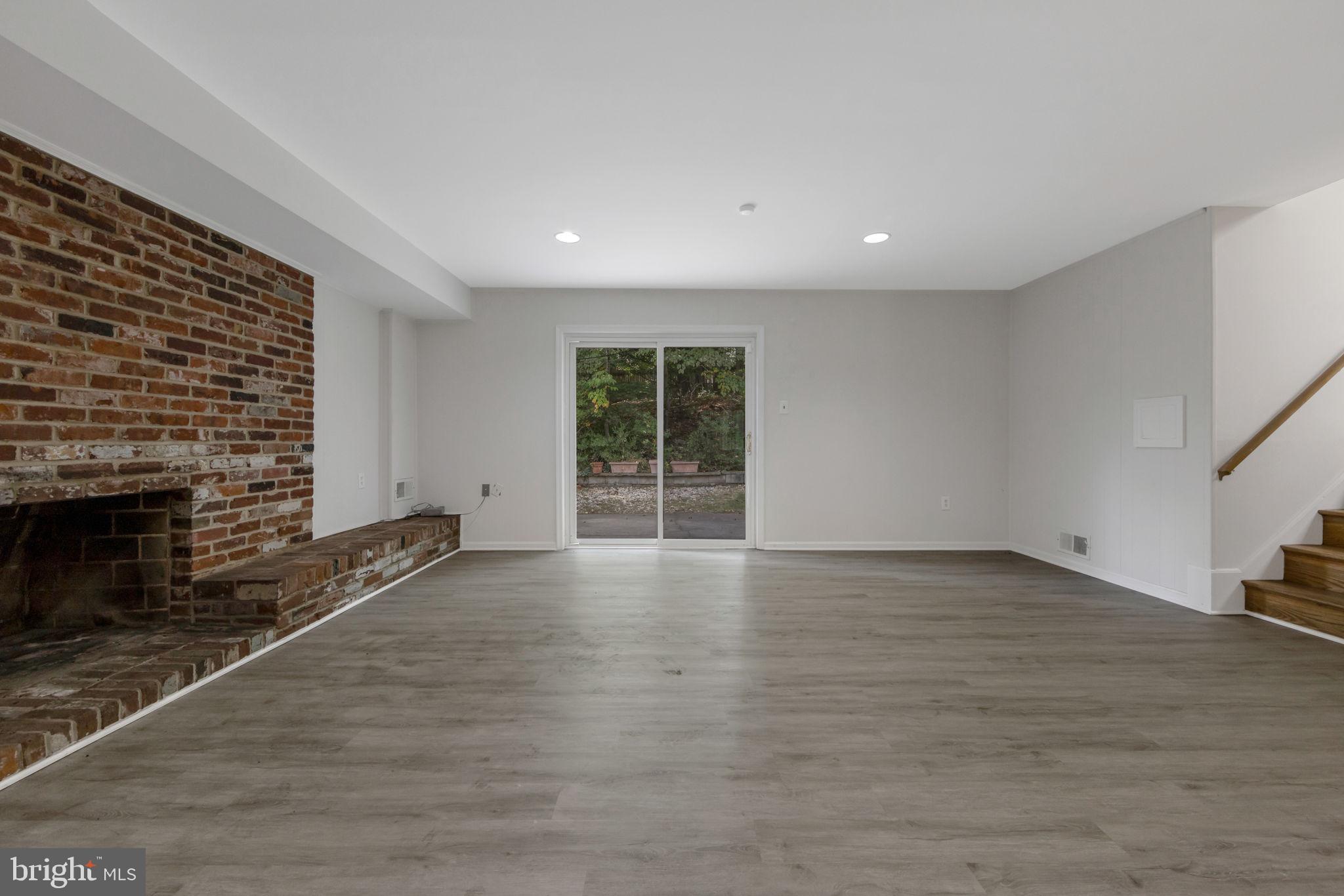 TILDEN WOODS - Residential