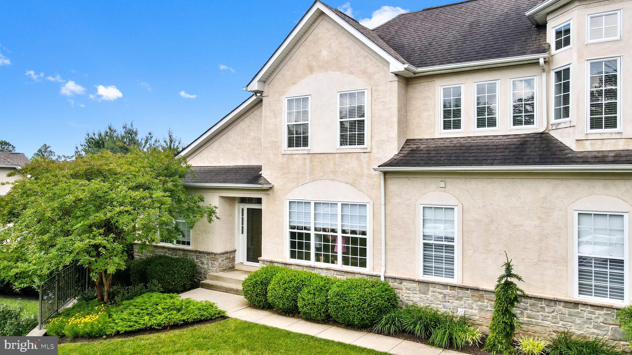57 OLD BARN DRIVE