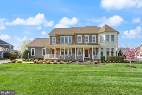 Photo of 41960 Barnsdale View Court, ASHBURN, VA 20148 (MLS # VALO2120676)