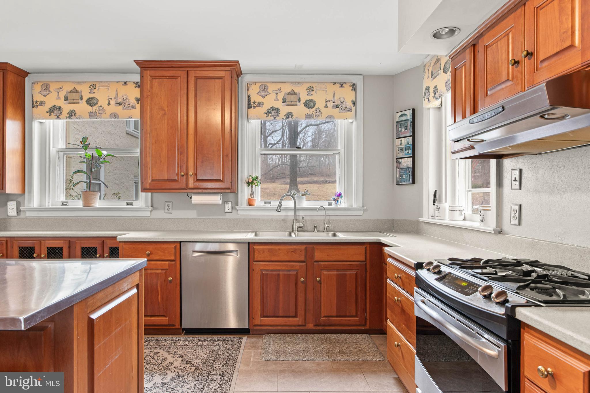 DOWNTOWN WAYNE - Residential