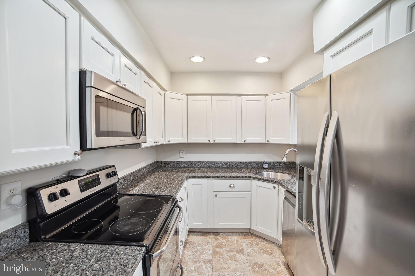 HAMMOND PARK - Residential