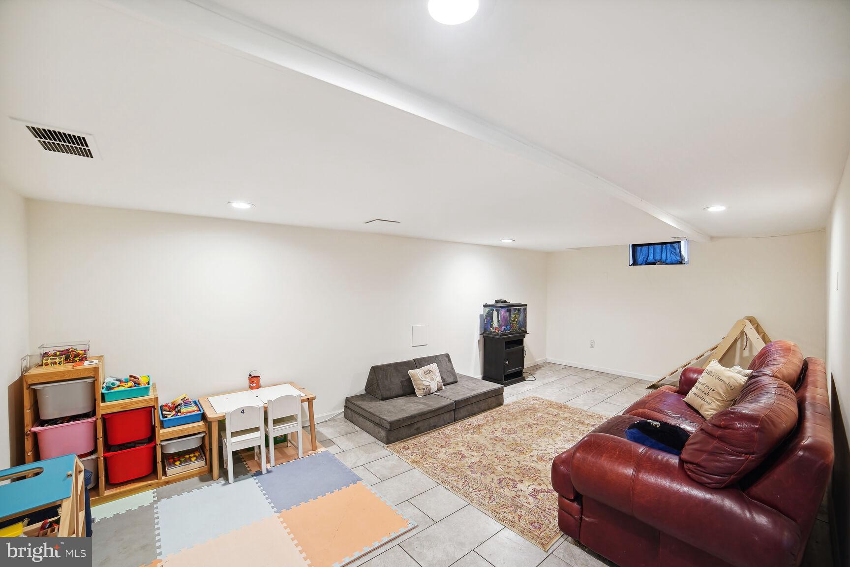 HAMMOND PARK - Residential