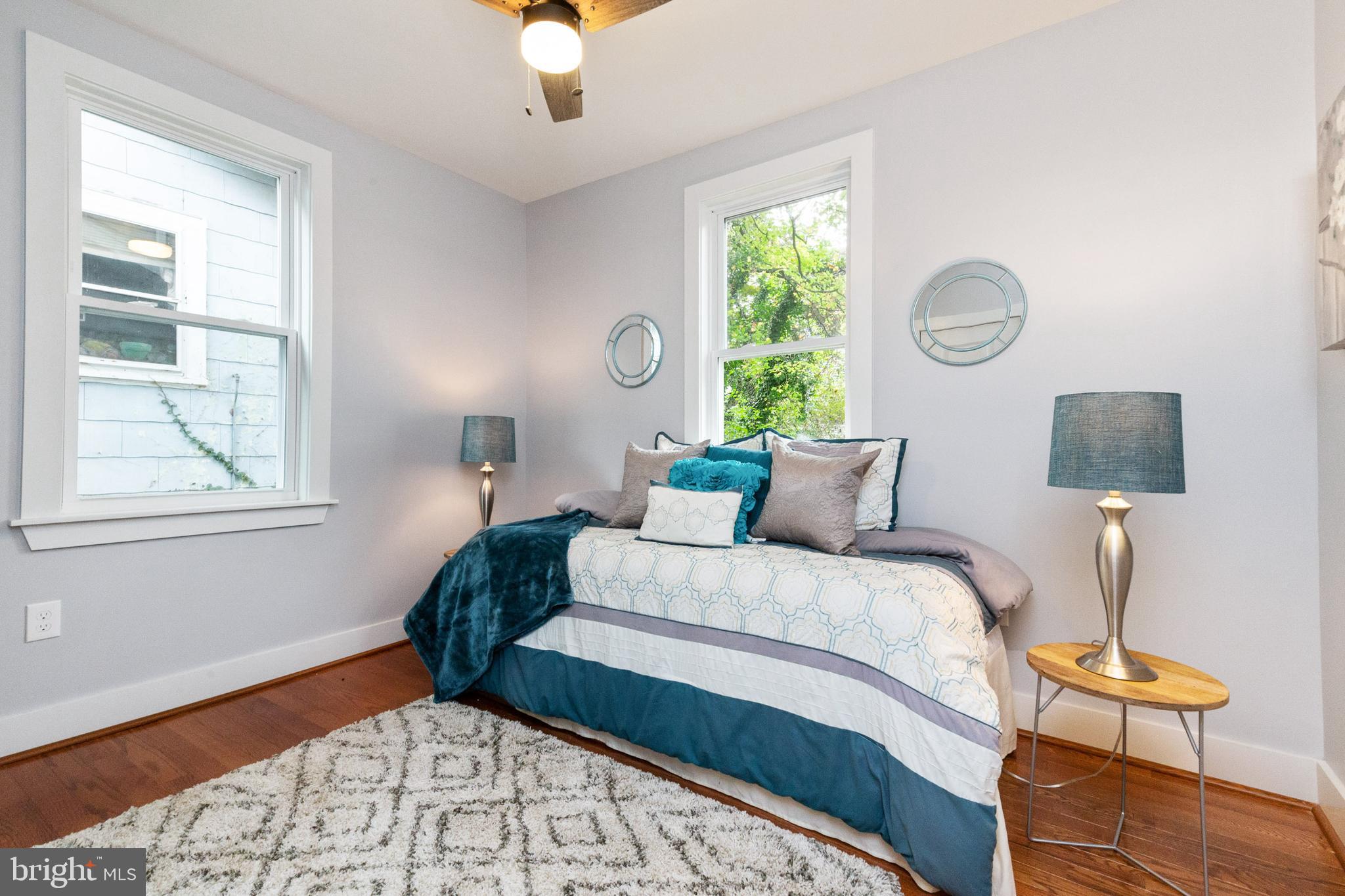 MT RAINIER - Residential