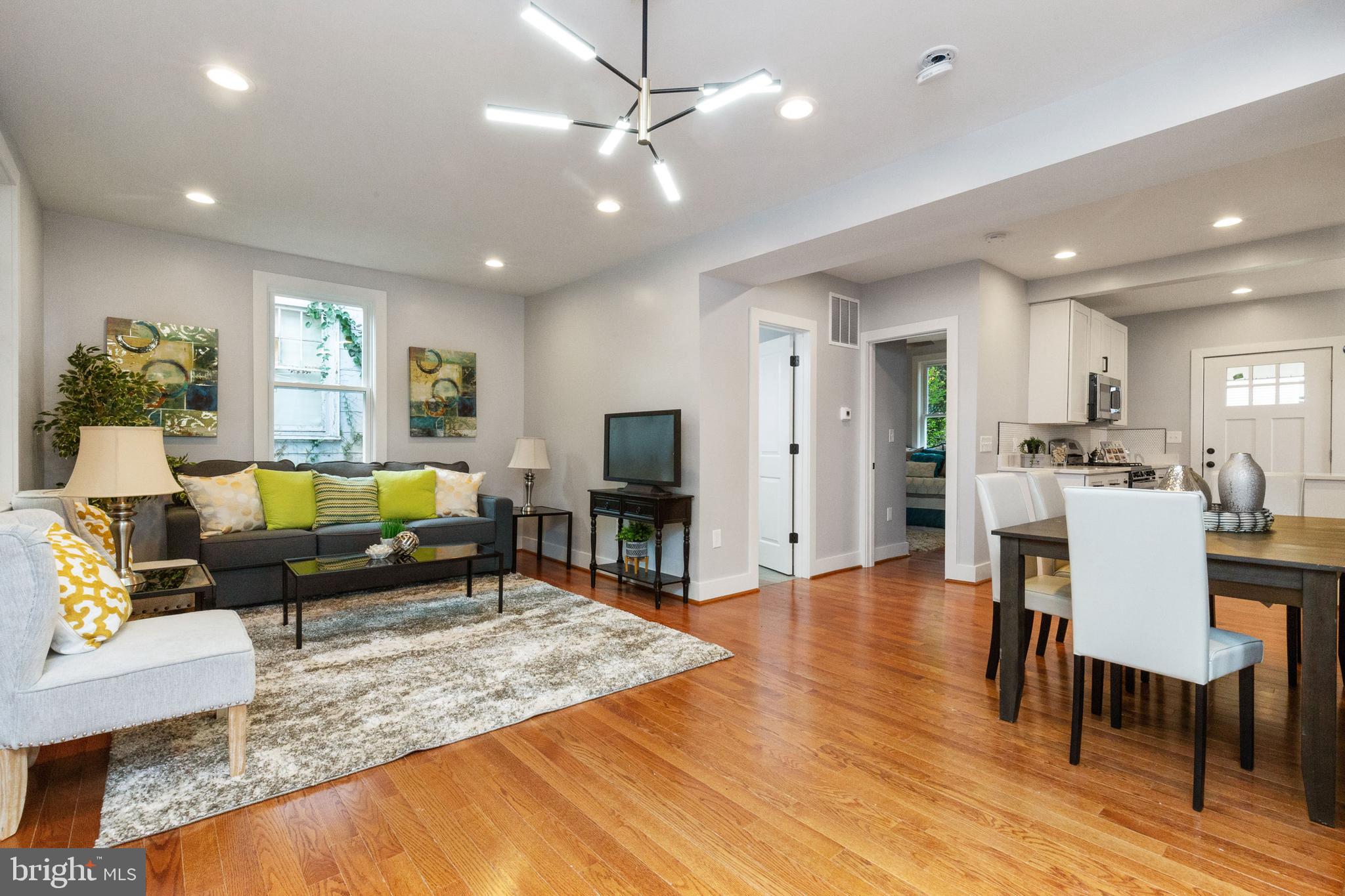 MT RAINIER - Residential