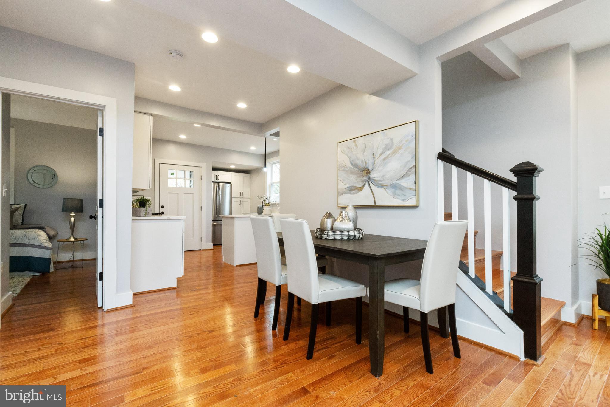 MT RAINIER - Residential