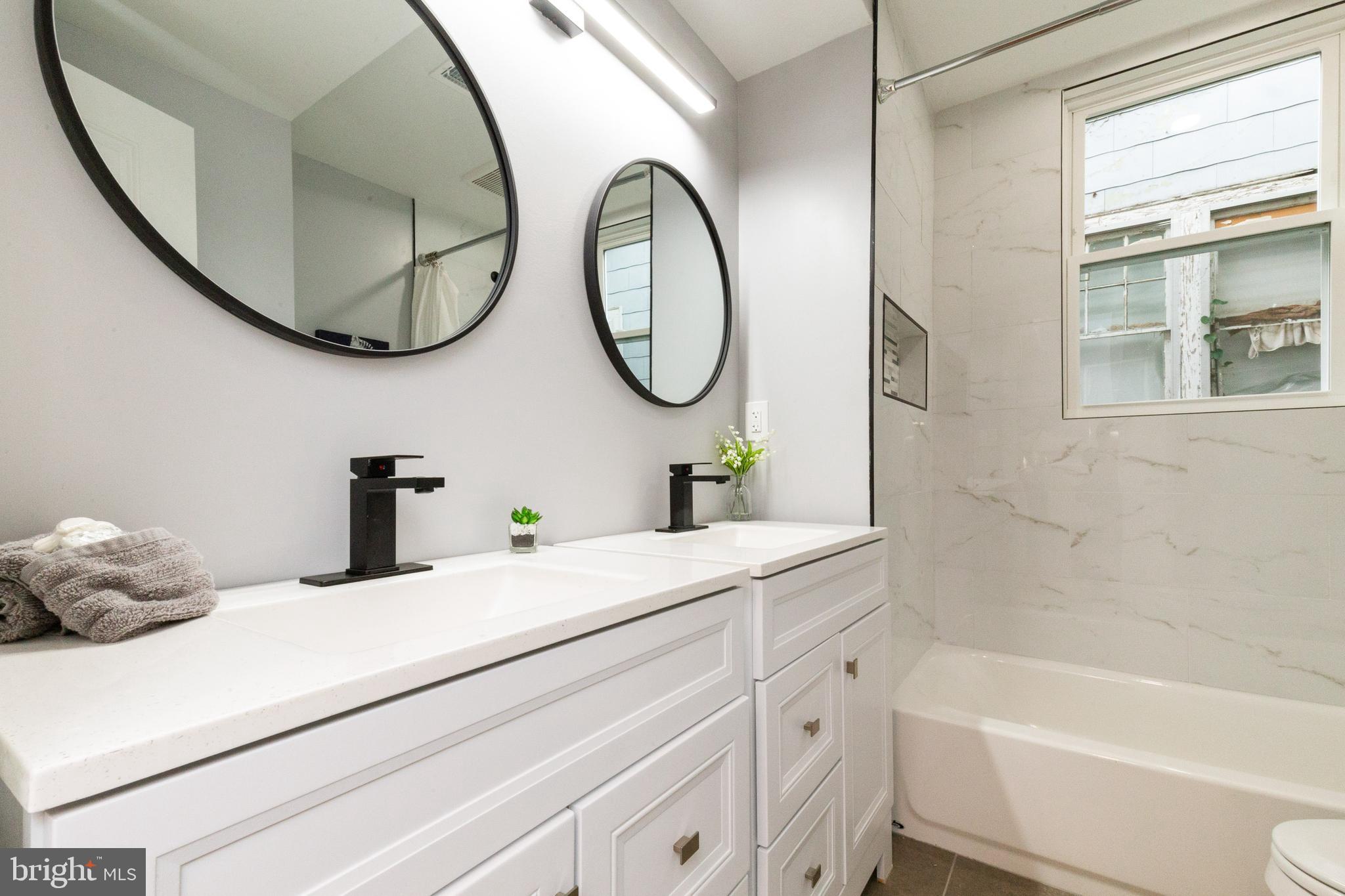 MT RAINIER - Residential