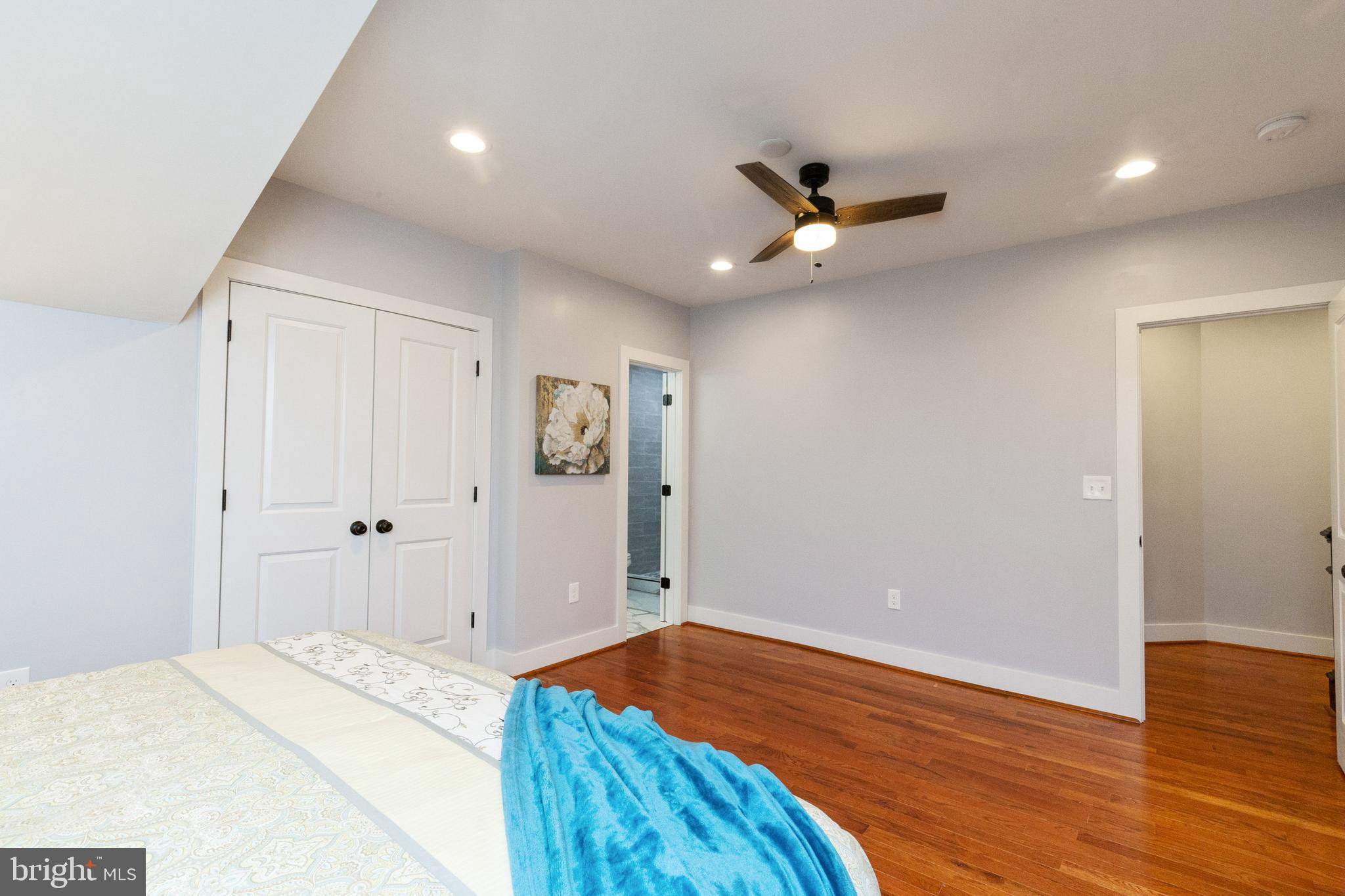 MT RAINIER - Residential