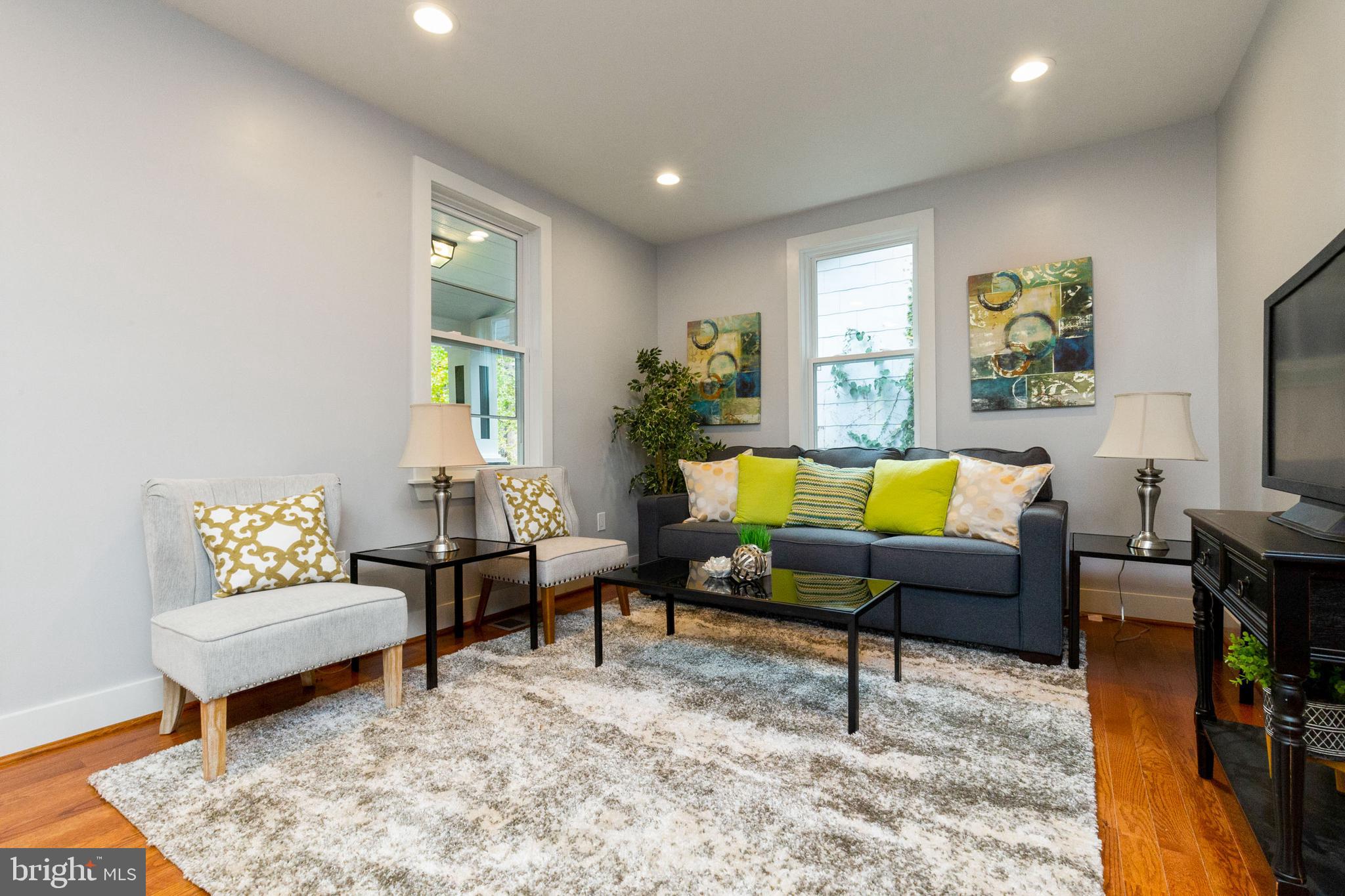 MT RAINIER - Residential