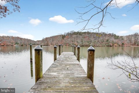 Homes For Sale - 779 Spruce Drive<br/> LUSBY, MD 20657