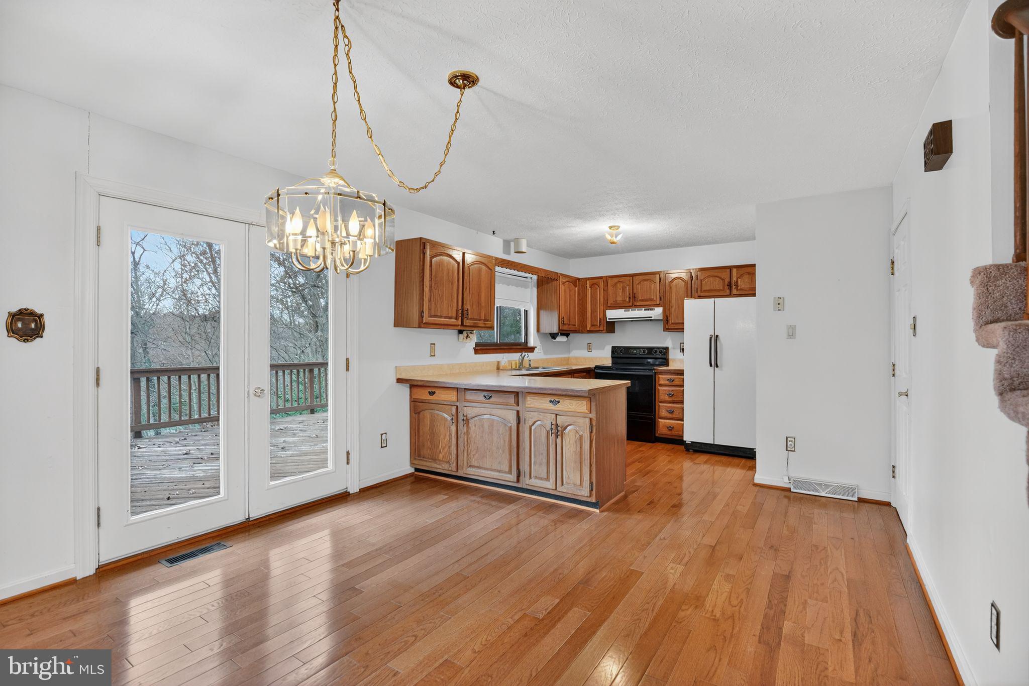 WHITE SANDS - Residential