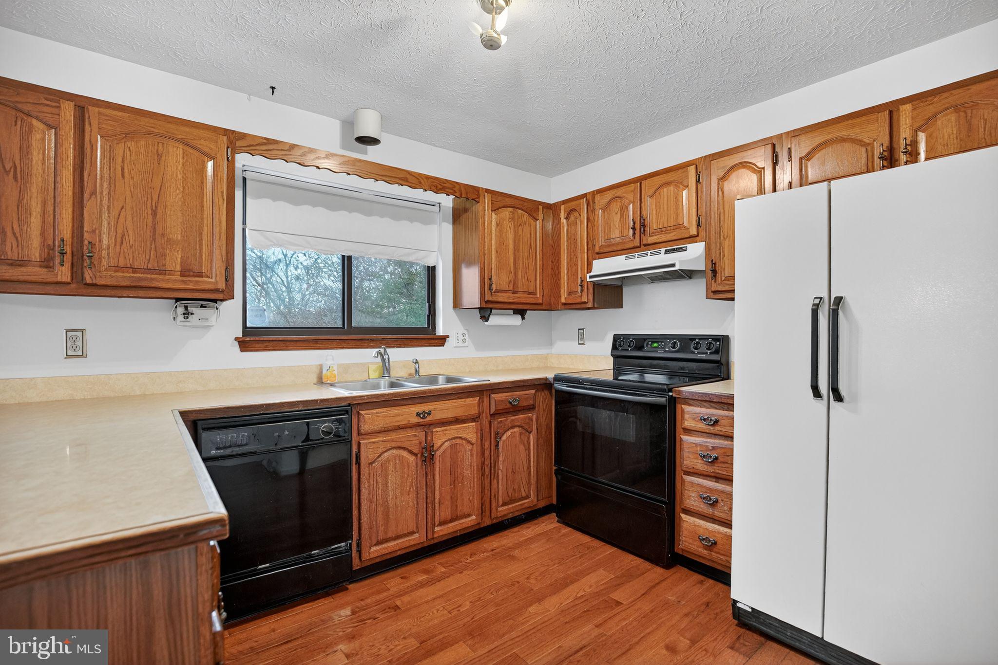 WHITE SANDS - Residential