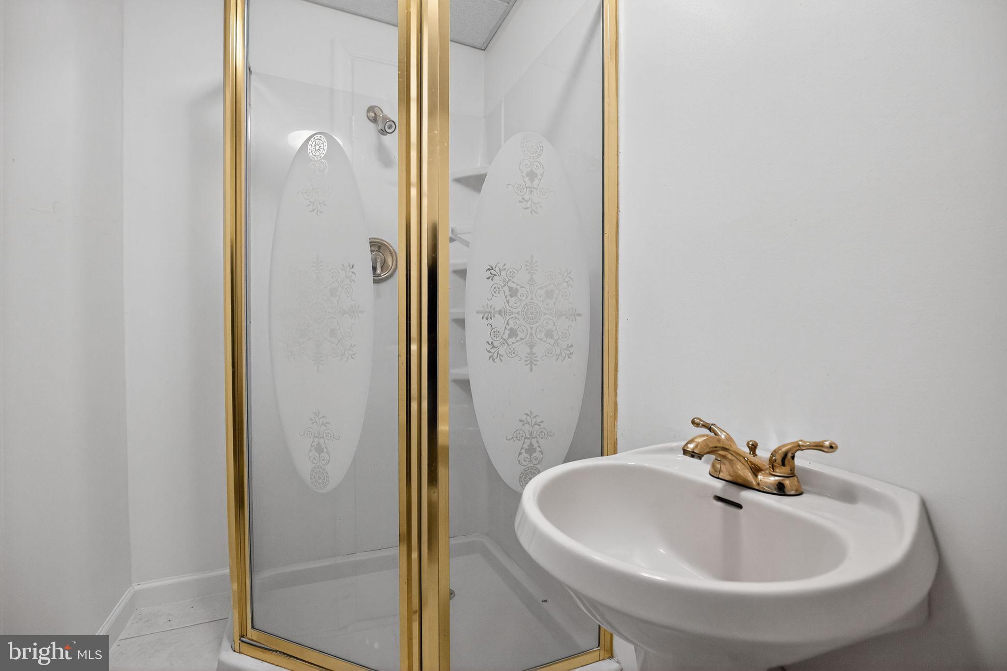 WHITE SANDS - Residential