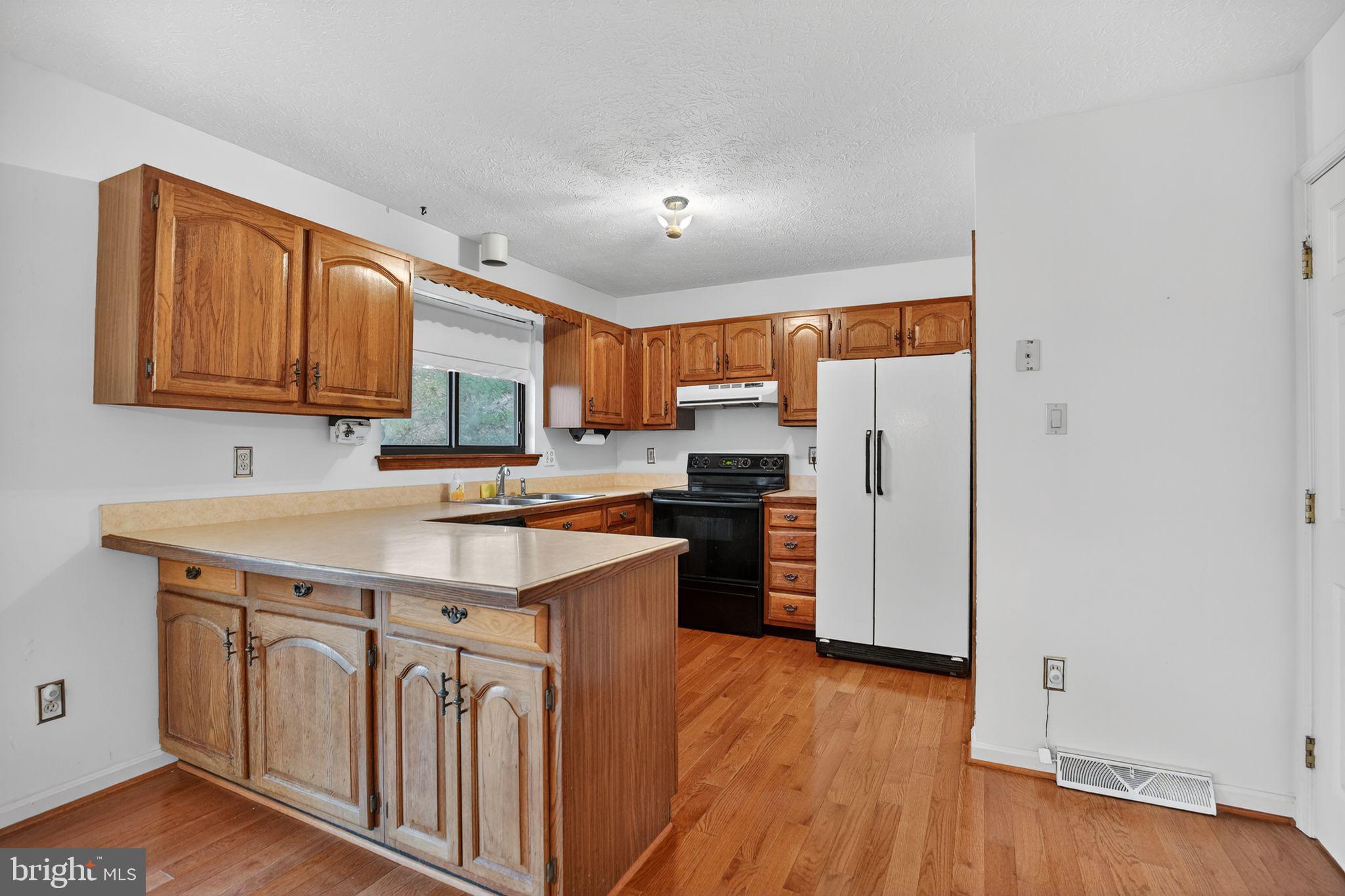 WHITE SANDS - Residential