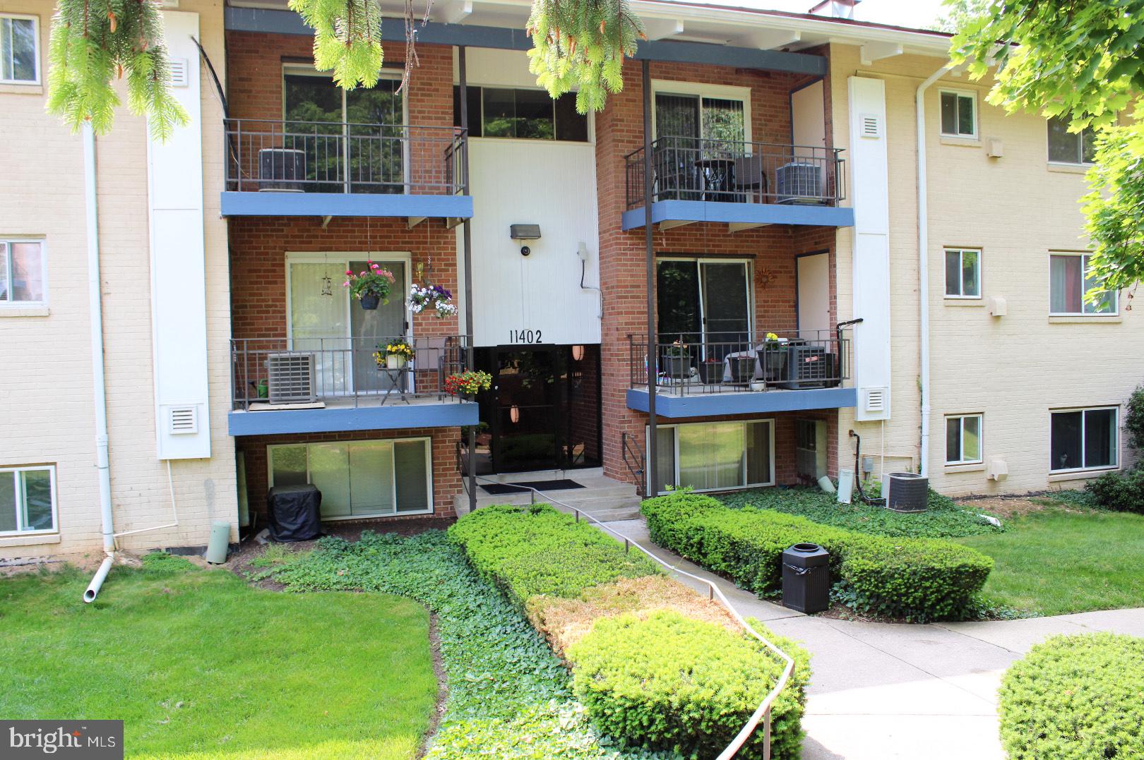 Spacious 1BR condo in Beltsville, conveniently located. Laundry in-building. Central Air.
All utilities are billed as $200/mo as a combined rate for gas, electric, and water.