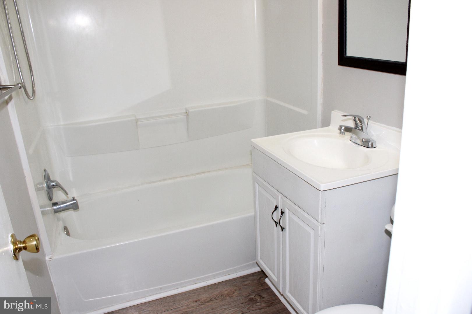 MARYLAND FARMS - Residential Lease