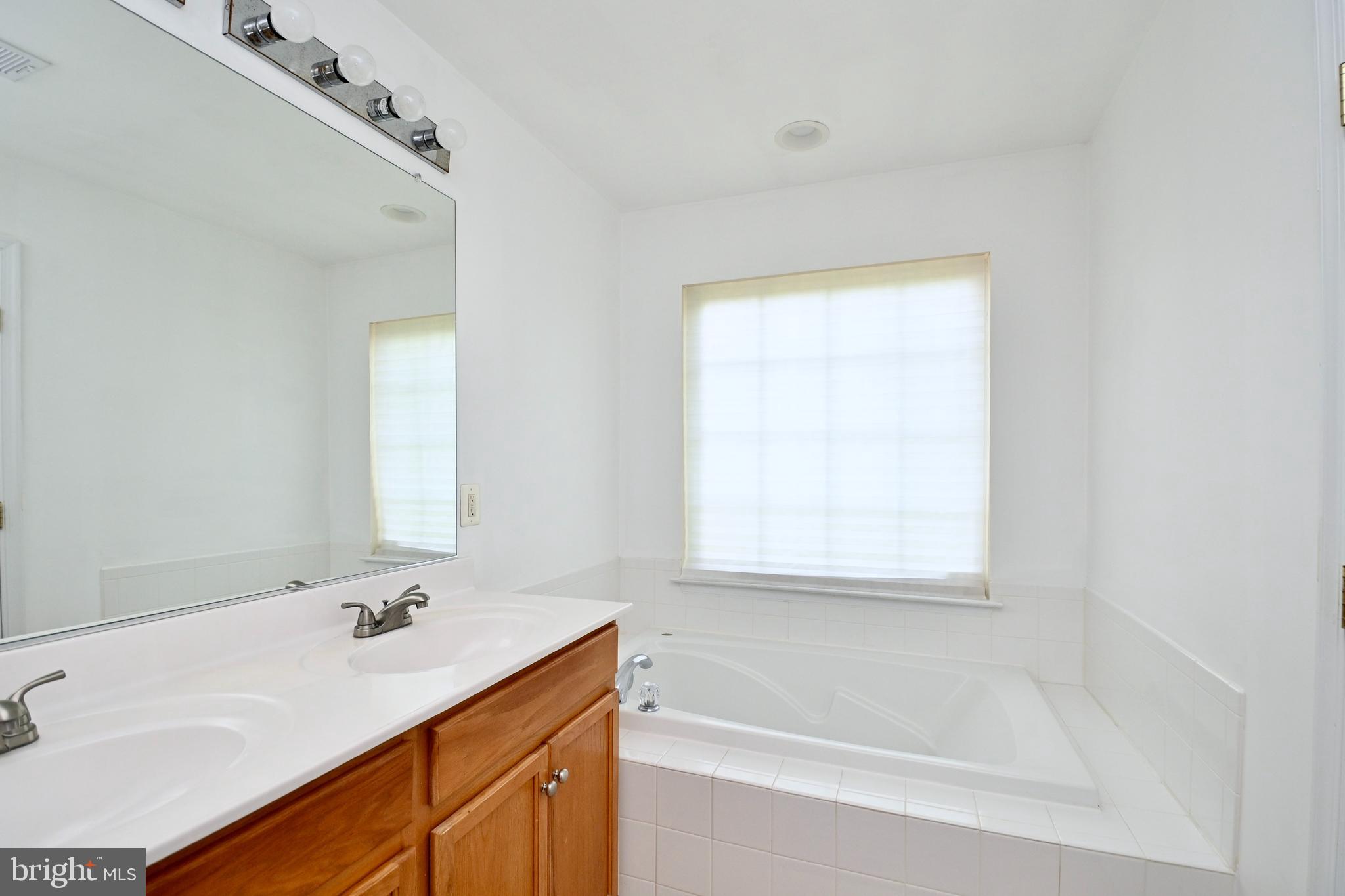 RIPPON LANDING - Residential